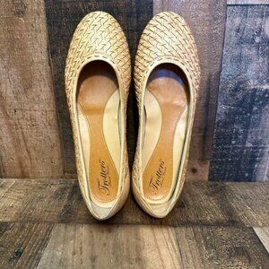Trotters Womens Tan Woven Leather Ballet Flats Size 7M